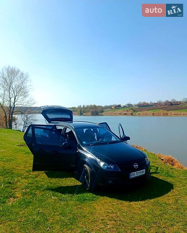Универсал Opel Astra 2005 в Кропивницком
