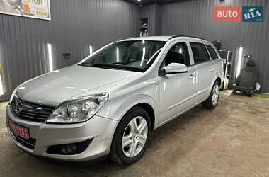 Универсал Opel Astra 2008 в Киеве