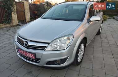 Универсал Opel Astra 2009 в Луцке