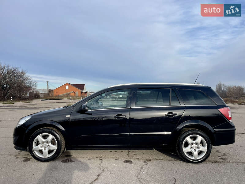 Универсал Opel Astra 2007 в Прилуках
