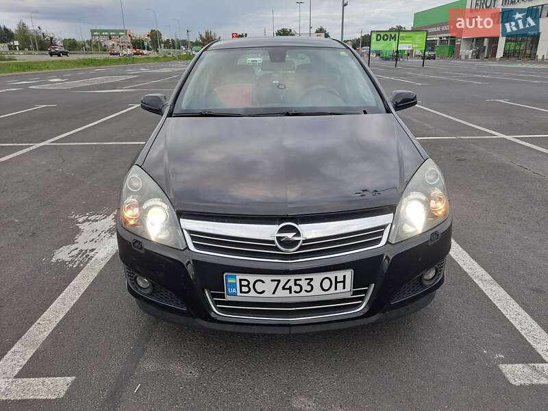 Універсал Opel Astra 2009 в Львові