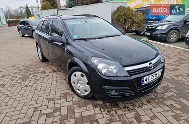Універсал Opel Astra 2005 в Івано-Франківську