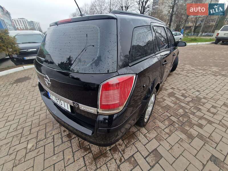 Универсал Opel Astra 2005 в Ивано-Франковске