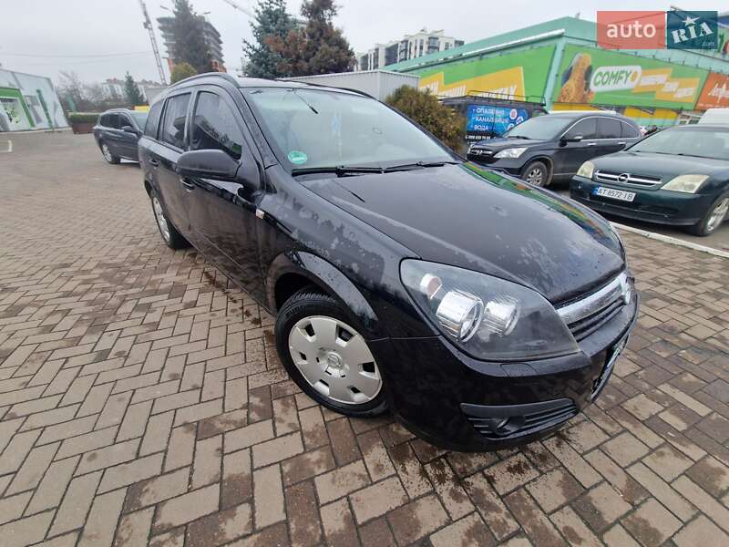 Универсал Opel Astra 2005 в Ивано-Франковске