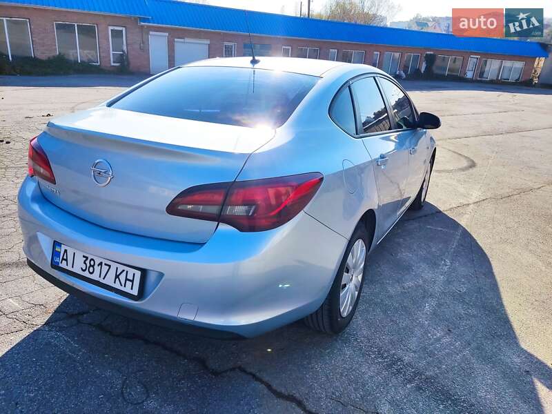 Седан Opel Astra 2016 в Жмеринці