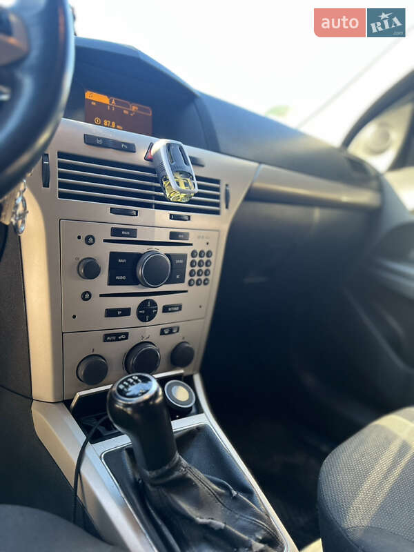 Універсал Opel Astra 2007 в Старокостянтинові