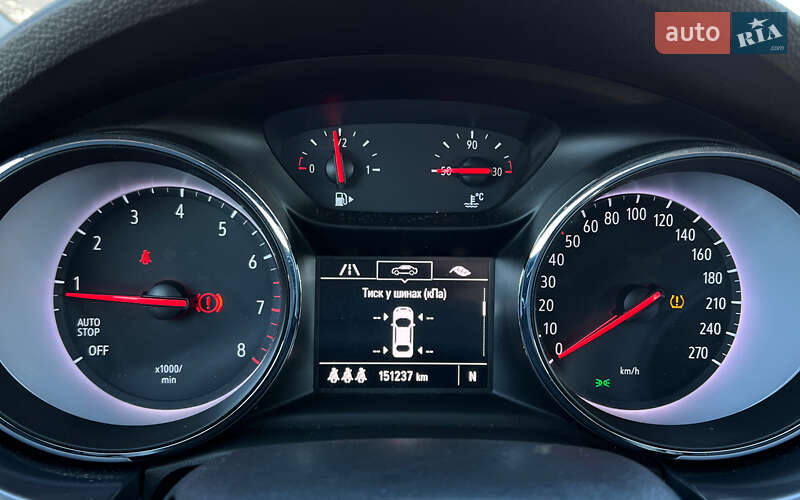 Хэтчбек Opel Astra 2016 в Львове