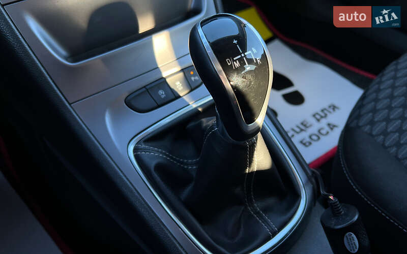 Хэтчбек Opel Astra 2016 в Львове