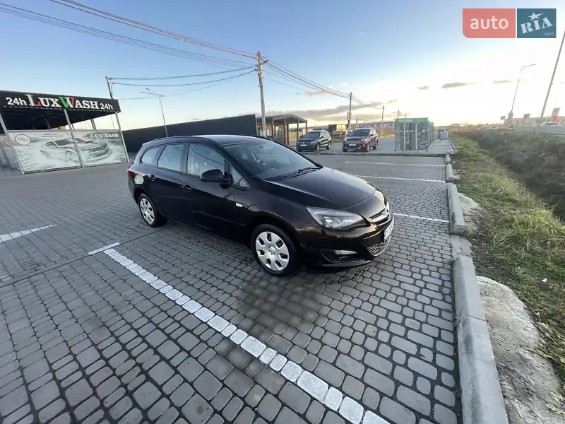 Opel Astra 2015