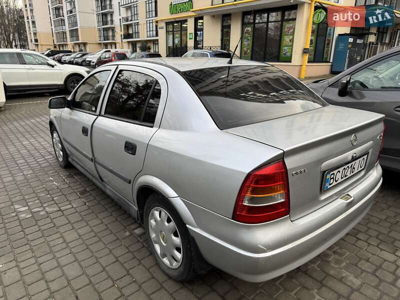 Седан Opel Astra 2001 в Львове