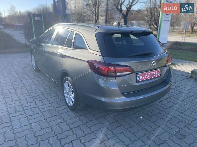 Универсал Opel Astra 2019 в Луцке