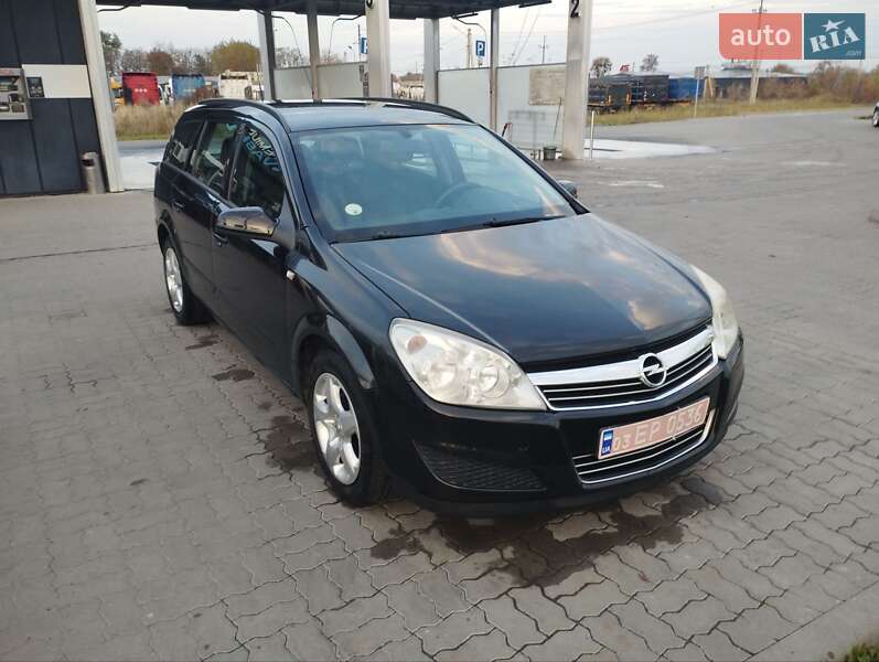 Универсал Opel Astra 2007 в Радехове