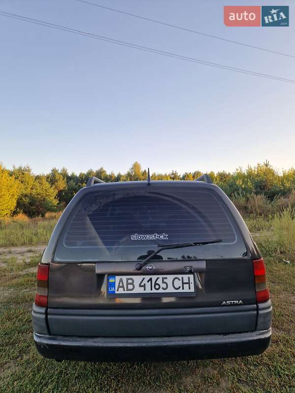 Універсал Opel Astra 1996 в Бершаді
