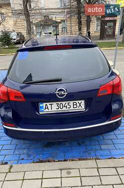Универсал Opel Astra 2013 в Ивано-Франковске