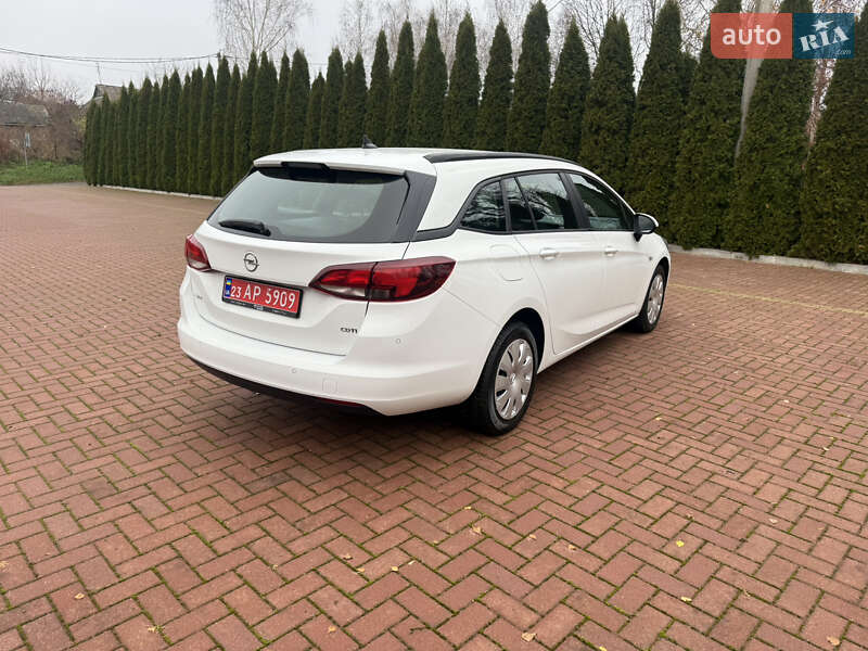 Универсал Opel Astra 2018 в Хмельницком