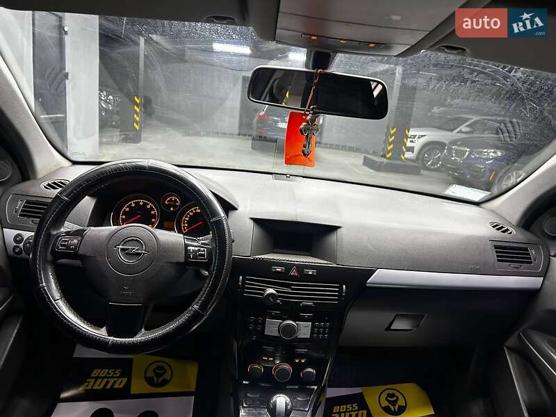 Хетчбек Opel Astra 2006 в Чернівцях фото 11 Хетчбек Opel Astra 2006 в Чернівцях