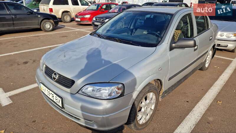 Седан Opel Astra 2008 в Харькове