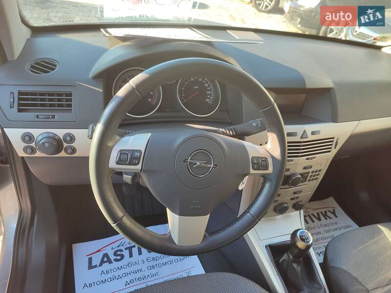 Універсал Opel Astra 2009 в Гайвороні фото 2 Універсал Opel Astra 2009 в Гайвороні