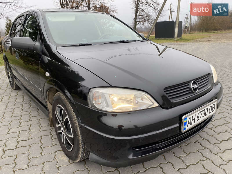 Седан Opel Astra 2007 в Ивано-Франковске