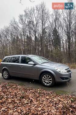 Універсал Opel Astra 2008 в Звягелі