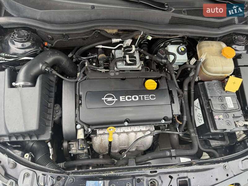 Универсал Opel Astra 2009 в Луцке