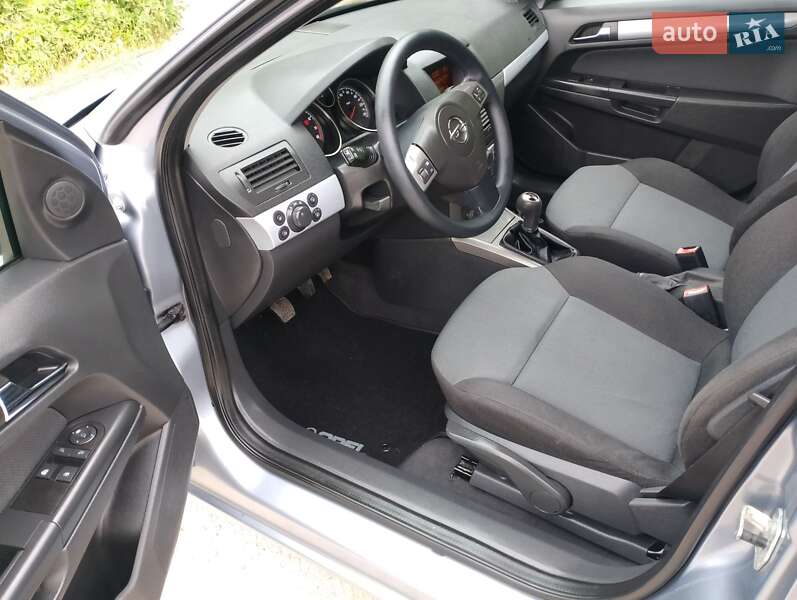 Универсал Opel Astra 2006 в Тернополе фото 7 Универсал Opel Astra 2006 в Тернополе