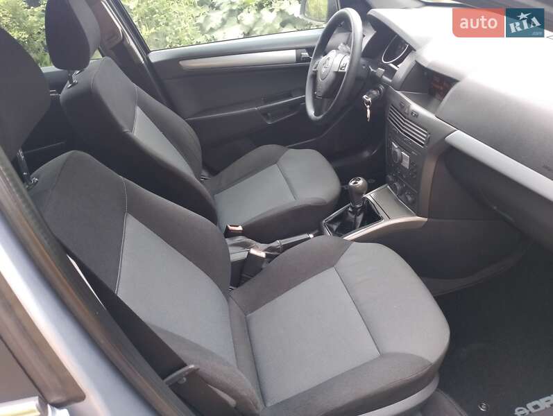 Универсал Opel Astra 2006 в Тернополе фото 10 Универсал Opel Astra 2006 в Тернополе