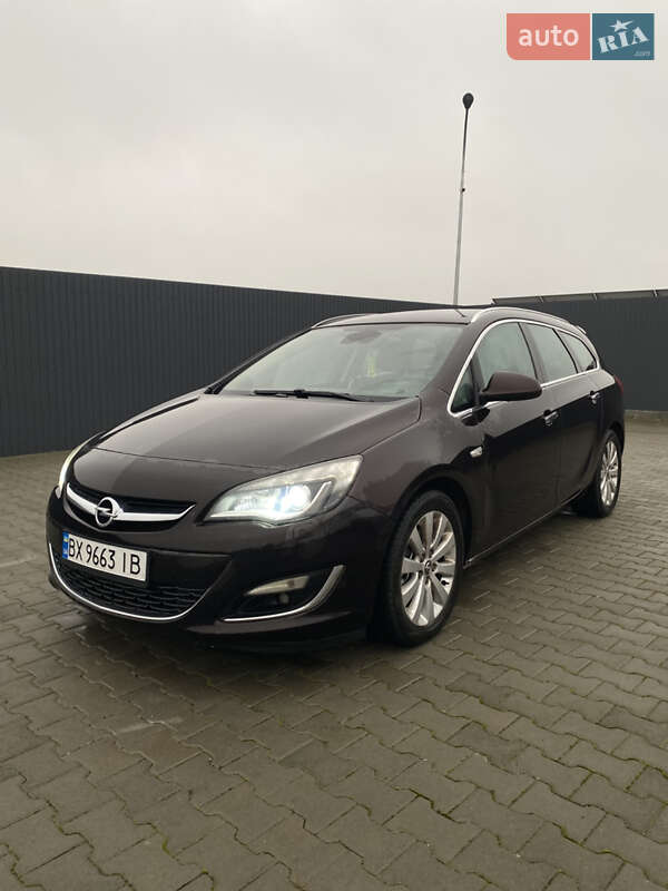 Универсал Opel Astra 2012 в Летичеве