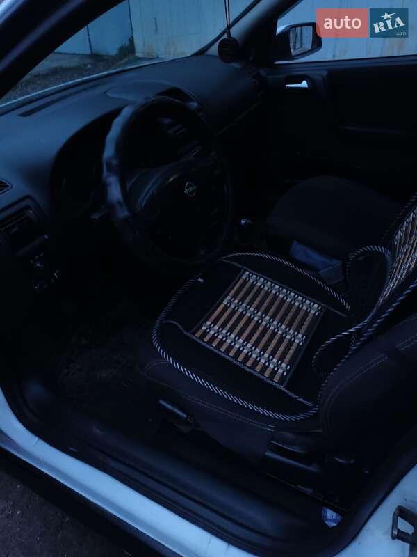 Универсал Opel Astra 1999 в Харькове