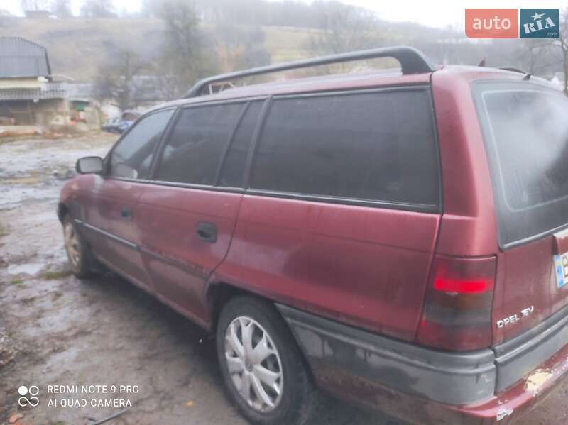 Универсал Opel Astra 1996 в Теребовле
