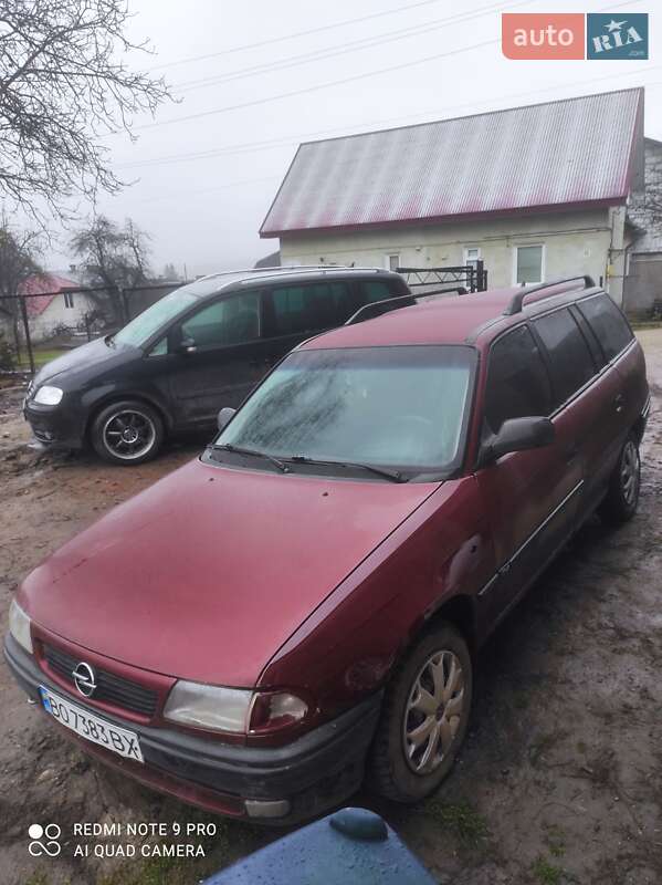 Универсал Opel Astra 1996 в Теребовле