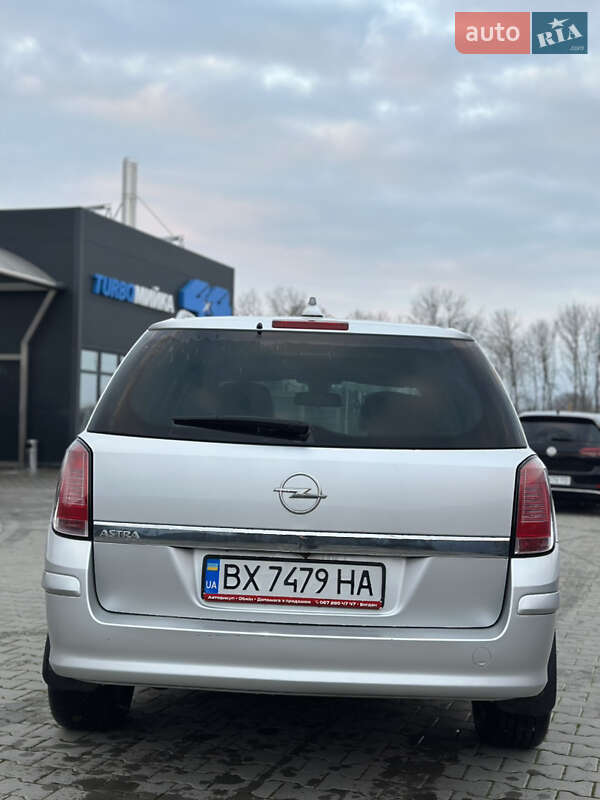 Универсал Opel Astra 2005 в Хмельницком