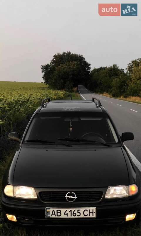 Универсал Opel Astra 1996 в Бершади