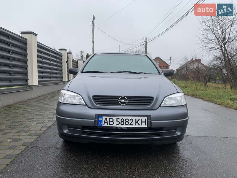 Седан Opel Astra 2008 в Виннице