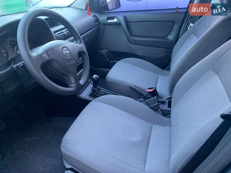 Седан Opel Astra 2008 в Виннице