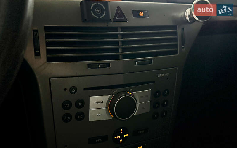 Хетчбек Opel Astra 2005 в Шептицькому