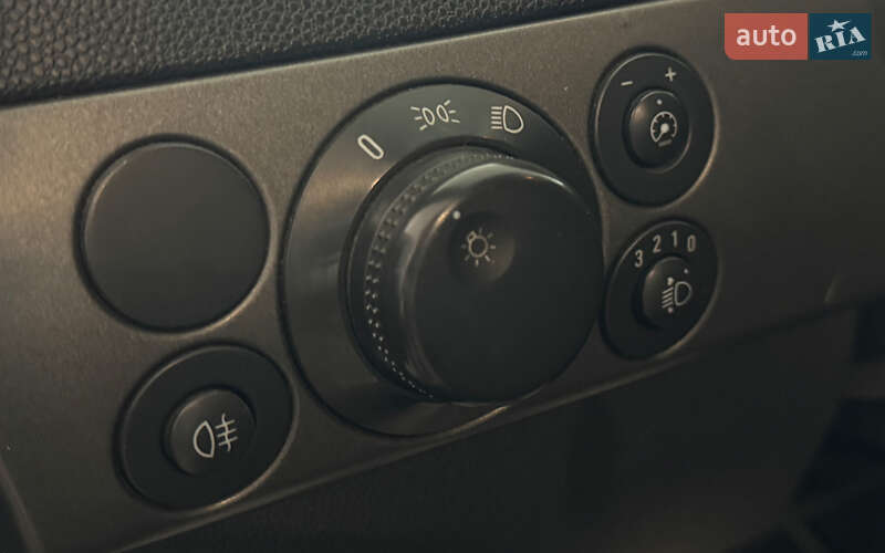 Хетчбек Opel Astra 2005 в Шептицькому