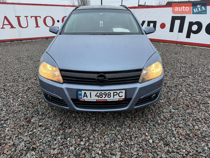Универсал Opel Astra 2006 в Переяславе