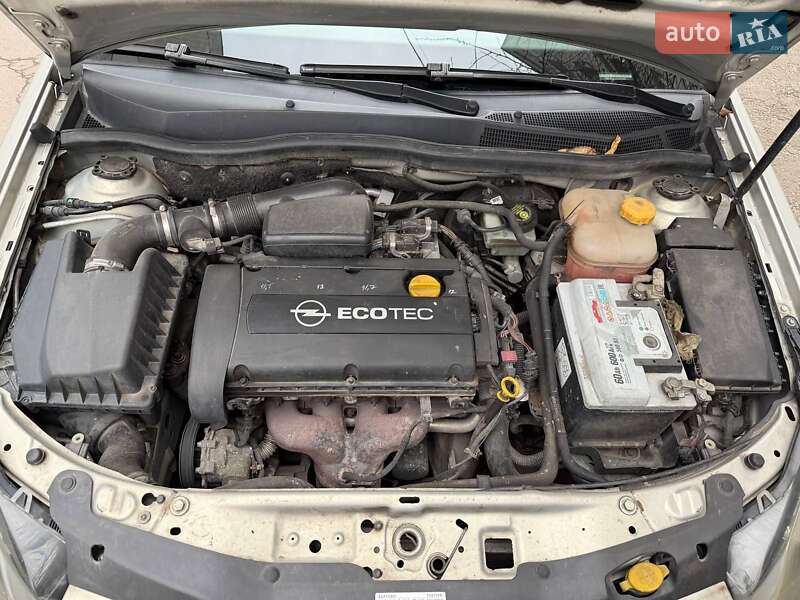 Универсал Opel Astra 2004 в Львове