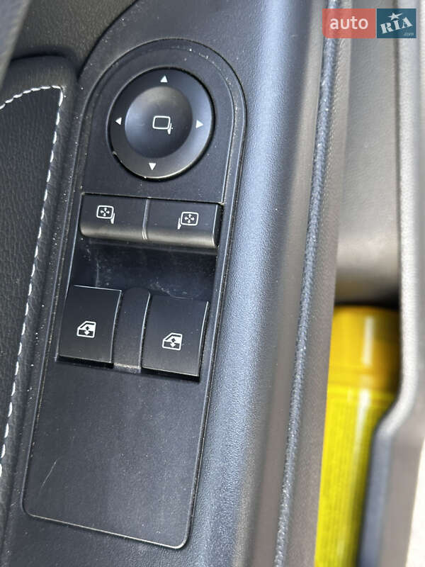 Універсал Opel Astra 2010 в Харкові