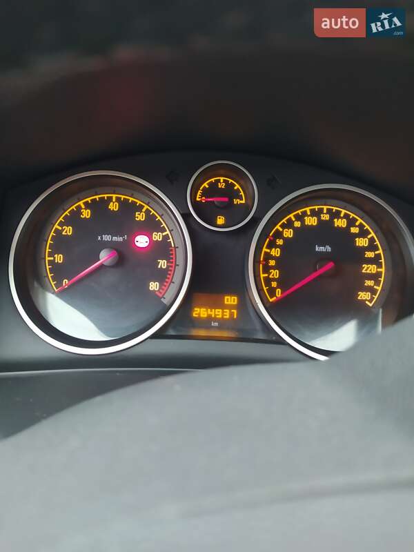 Универсал Opel Astra 2005 в Бердичеве