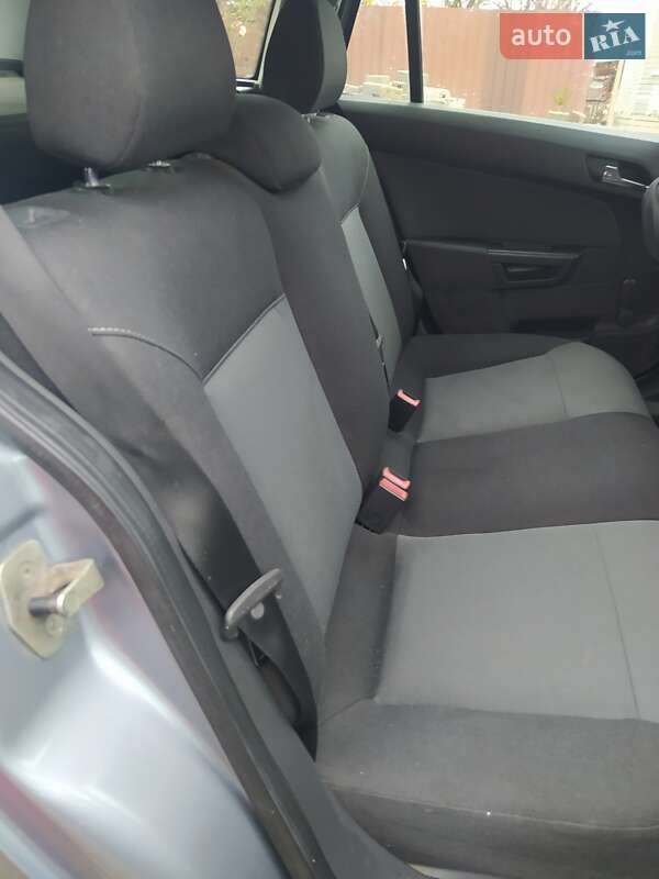 Универсал Opel Astra 2005 в Бердичеве