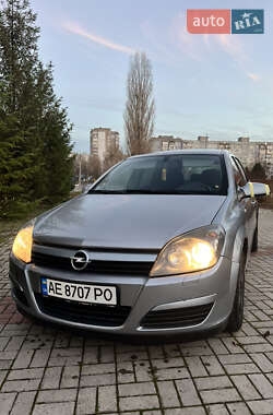 Універсал Opel Astra 2005 в Запоріжжі