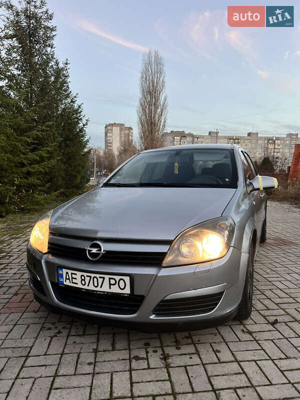 Універсал Opel Astra 2005 в Запоріжжі