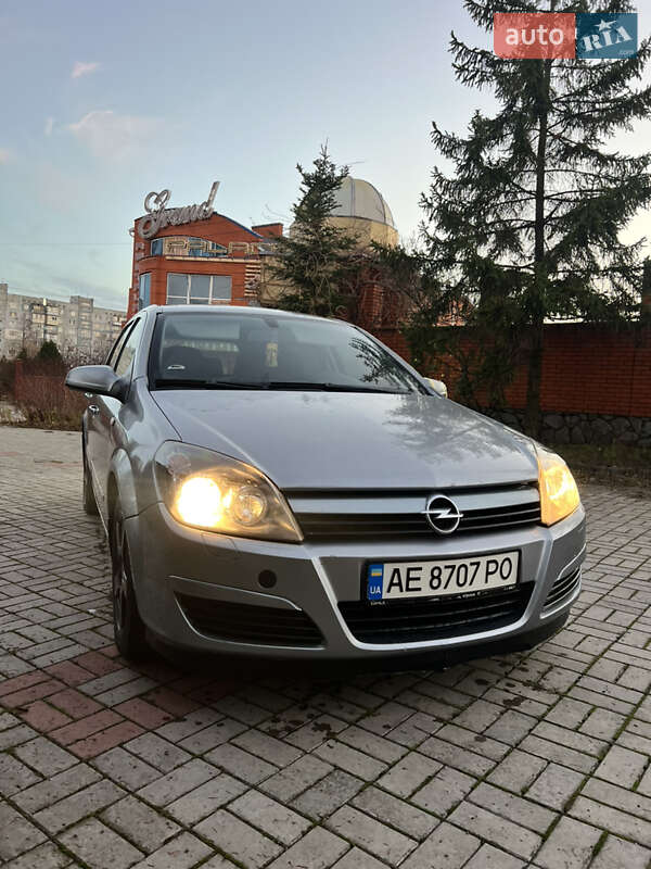 Універсал Opel Astra 2005 в Запоріжжі