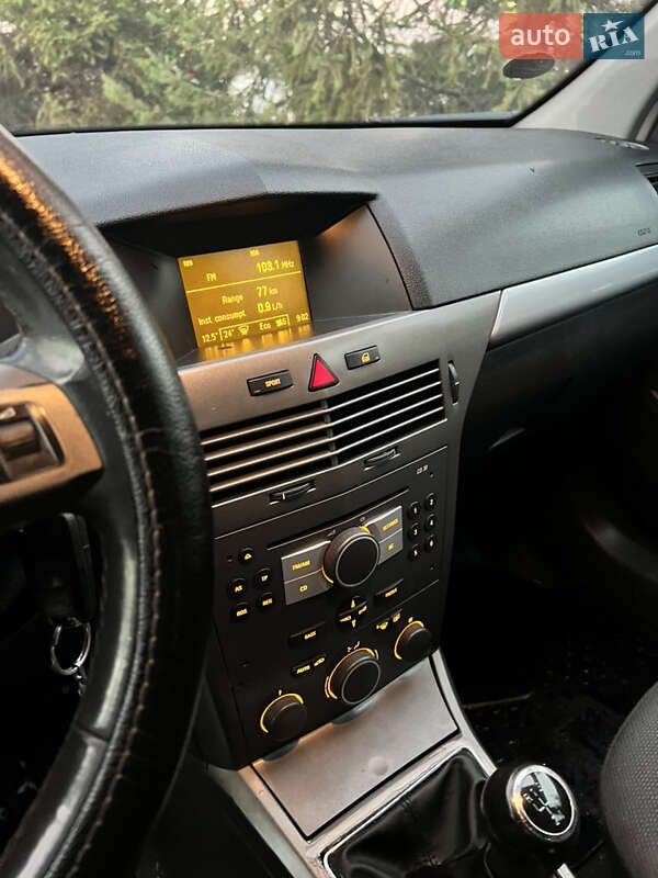 Універсал Opel Astra 2005 в Запоріжжі