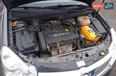 Універсал Opel Astra 2009 в Черкасах