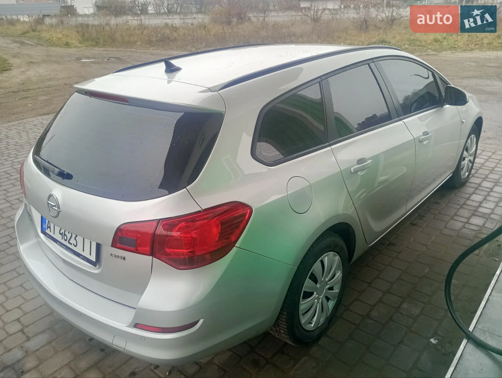 2011 Opel Astra - мініатюра 4