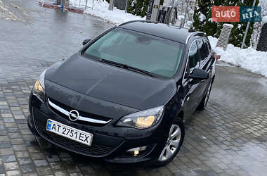 Універсал Opel Astra 2014 в Івано-Франківську