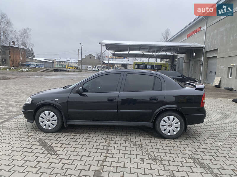 Седан Opel Astra 2007 в Коломые